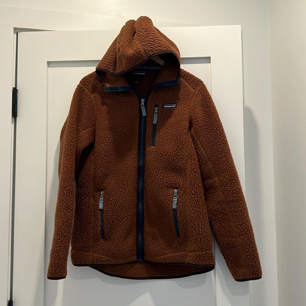 Patagonia large fleece jacket. Worn less than 5 times and purchased in 2022.